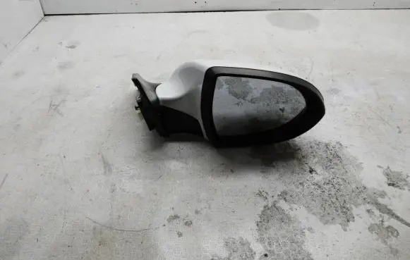 KIA Sportage Front door electric wing mirror
