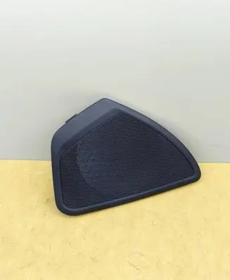 BMW 1 F20 F21 Front door speaker cover trim 7240408 10628510