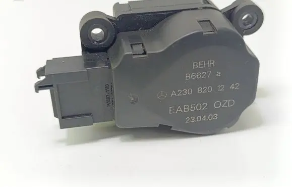 Mercedes-Benz E W211 Air flap motor/actuator A2308201242