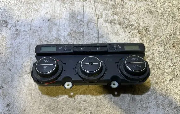 Volkswagen Golf V Climate control unit 74641421 160205