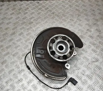 Mercedes-Benz E W238 Rear wheel hub A2135403805 A2133503205