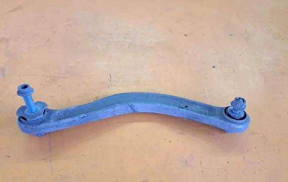 Mercedes-Benz E W212 Rear control arm 20407 20407FI4