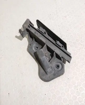 Volkswagen Golf Plus Front bumper mounting bracket 5M0807936