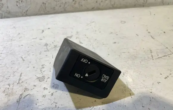 Skoda Octavia Mk2 (1Z) Passenger airbag on/off switch 1K0919237D