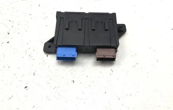 Citroen C5 X Tow bar relay 9841431980