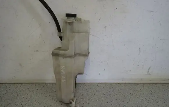 Nissan Micra Coolant expansion tank/reservoir