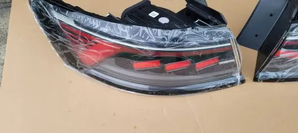 Volkswagen Arteon Rear/tail lights set 