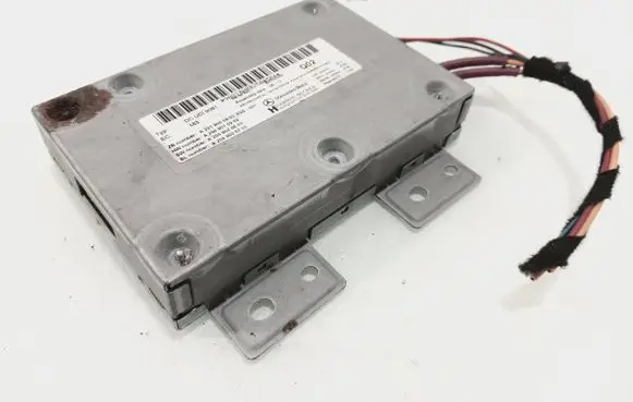 Mercedes-Benz CLS C218 X218 HiFi Audio sound control unit A2219005903 A2049015902 A2049020701