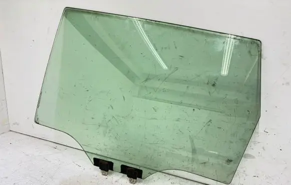 Honda FR-V Rear door window glass 43R005834