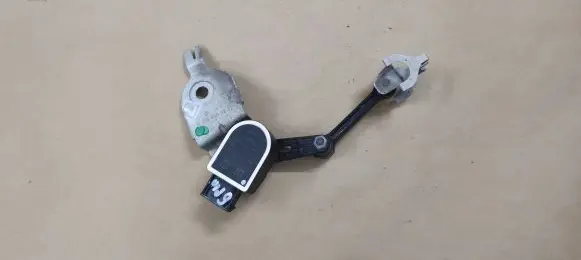 Mercedes-Benz E W213 Headlight/headlamp level sensor A0009053704