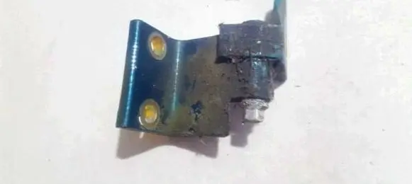 Peugeot 406 Tailgate/trunk/boot hinge