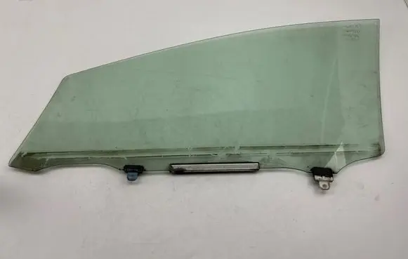 Toyota Prius (XW30) Front door window glass four-door DOT20AS2 43R00033