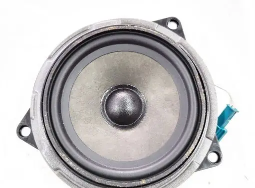 BMW 1 E81 E87 Subwoofer speaker 18820010 900475430003 4142968