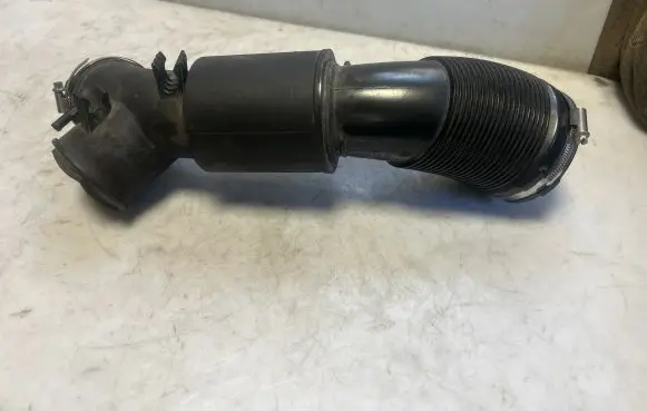 Audi A6 C7 Air intake hose/pipe 06E129615H