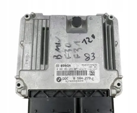 BMW 4 F32 F33 Engine control unit/module 8584279