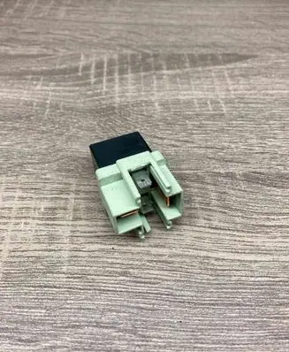 Peugeot 4007 Other relay MR301978 ACB82201 M09