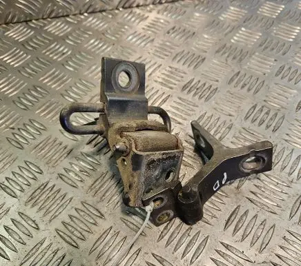 Audi 80 90 B3 Front door upper hinge