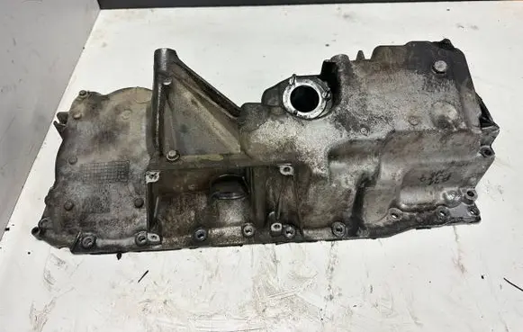 BMW 5 F10 F11 Oil sump 7823203 67698410 46000D