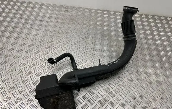 Air intake hose/pipe