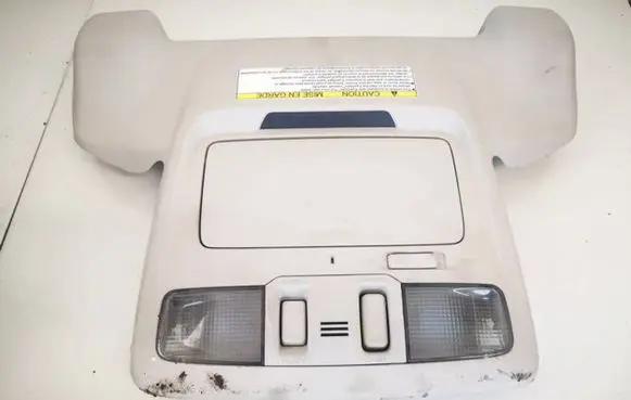 Subaru Outback (BS) Front seat light vc12099 vc12-099
