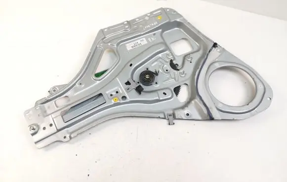 KIA Sportage Front window lifting mechanism without motor 824701FXXX