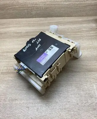 Toyota Auris E180 Fuse module 8922102340 MB2380008594 8273012X70A