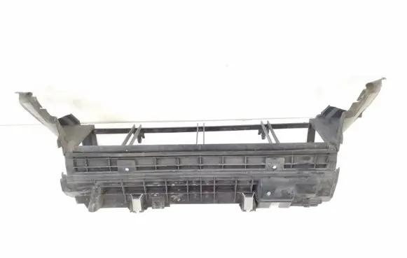 Mercedes-Benz CLS C218 X218 Intercooler air channel guide A2185050430