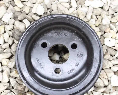 BMW 3 E90 E91 Power steering pump pulley 7810810