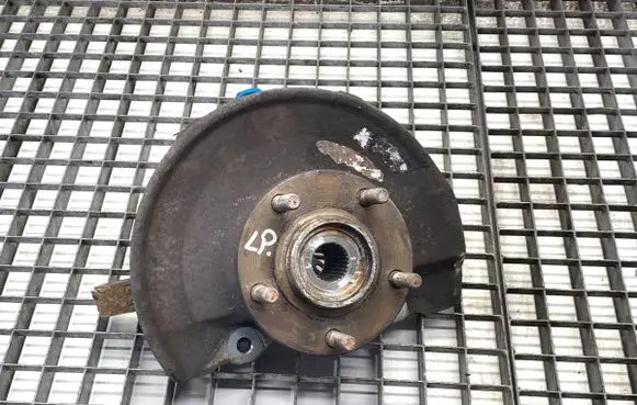 Mitsubishi Outlander Front wheel hub spindle knuckle 