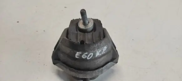 BMW 5 E60 E61 Engine mount bracket