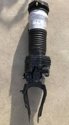 Porsche Cayenne (9Y0 9Y3) Front shock absorber/damper 9Y0616037P
