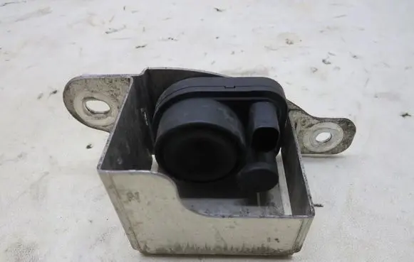 Opel Astra K Alarm system siren 13408279