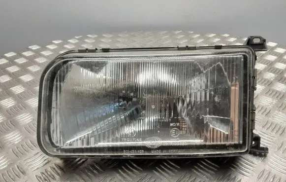 Volkswagen PASSAT B3 Headlight/headlamp 301133823