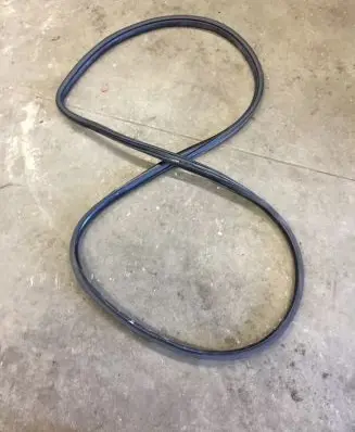 Jeep Grand Cherokee Rubber seal front door (on door) 
