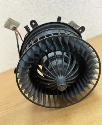 Mercedes-Benz E W210 Air conditioning (A/C) fan (condenser) A2108211551 D8457