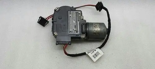 Mercedes-Benz E W211 Front wiper linkage and motor A2118200942