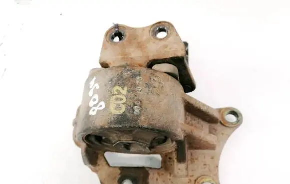 Hyundai Santa Fe Engine mount bracket