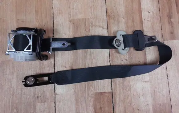 Mazda 3 III Front seatbelt 0589P1000146 BJV557L30