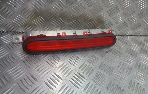 Toyota Corolla Verso E121 Third/center stoplight