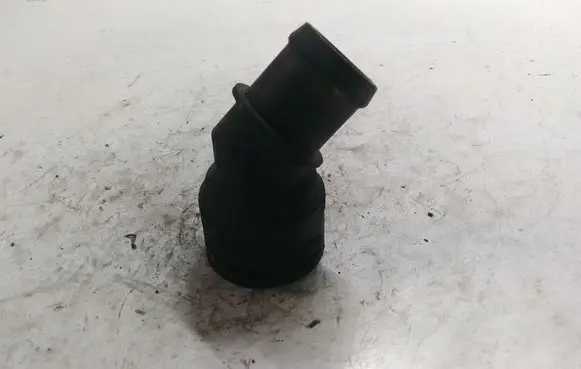 Volkswagen PASSAT B5.5 Engine coolant pipe/hose 1J0121619