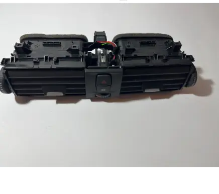 BMW 4 F32 F33 Dash center air vent grill 9347436