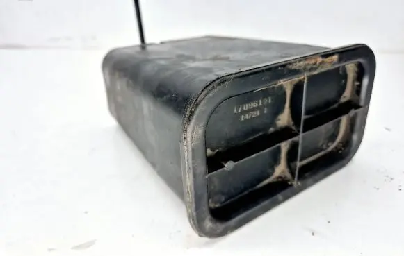 Active carbon filter fuel vapour canister