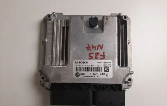 BMW X3 F25 Engine control unit/module 8572418 030633616 0281019421