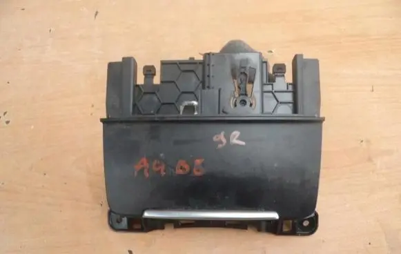 Audi A4 S4 B8 8K Car ashtray