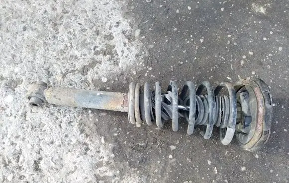 Nissan Primera Front shock absorber/damper