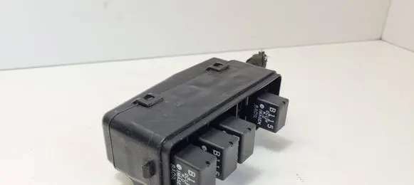 Mazda CX-7 Fuse module