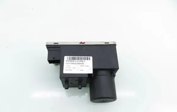 Audi A4 S4 B5 8D Central locking vacuum pump 8D0862257L