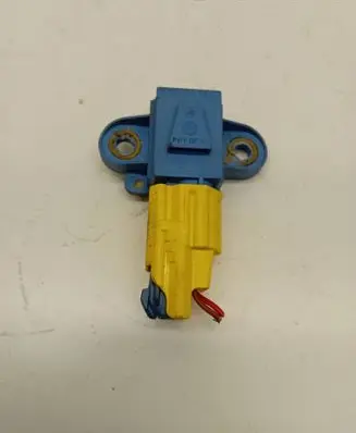 Volkswagen PASSAT B6 Airbag deployment crash/impact sensor 1K095557A