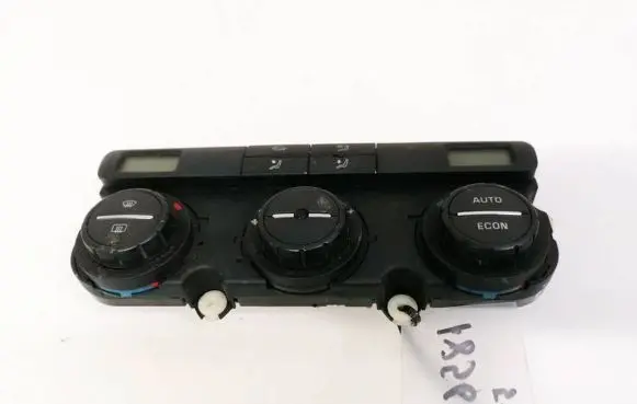 Skoda Octavia Mk2 (1Z) Climate control unit