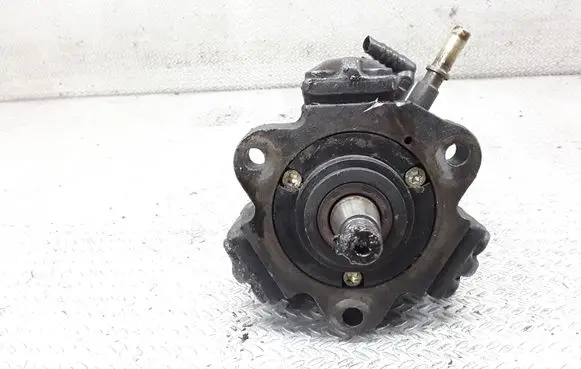 Renault Scenic I Fuel injection high pressure pump 7700111010 0445010018